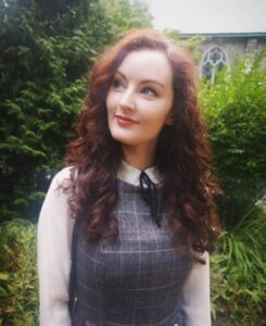 Lauren Knowles headshot
