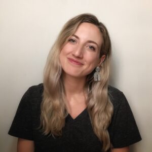 Gretchen Schmid headshot